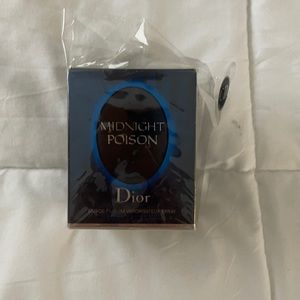 Door midnight poison